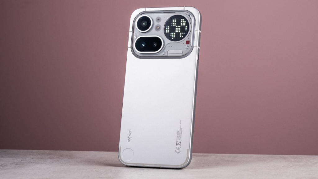smartfon-nothing-phone-4a-pro-s-glyph-matrix-dgl.ru1_.jpg
